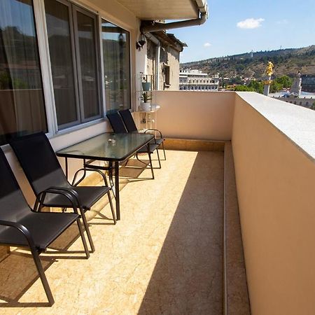 Big Terrace Apartment On Liberty Square Tbilisi Exterior photo